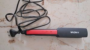 Nova Hair Straightener New Conditn Wrking Properly