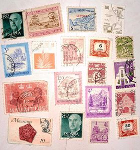 19VintageForeignStamps