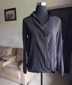 Pull & Bear Black V-Neck Top