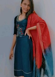 Elegant Kurta Set & Dupatta