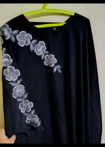 premium saudi abaya with beutiful embroidery