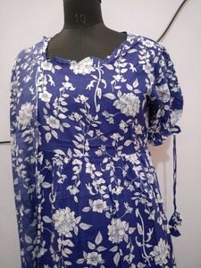 Women Gown With Dupatta And Pant