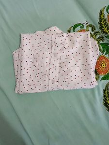 Whit Shirt Beautiful