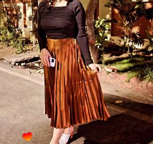 Full Sleeve Ruched Tummy Waist Crop Top Ful