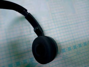 Headphone GVT-6100 Good Condition