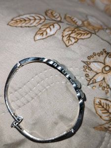 Elegant Silver Bangle Bracelet