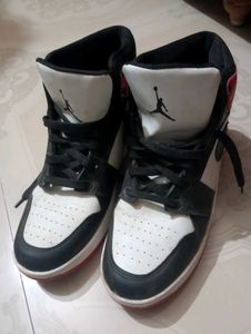 Nike Air Jordan 1 Red