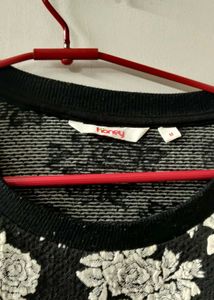 A B/W SWEATSHIRT BY HONEY BRAND
