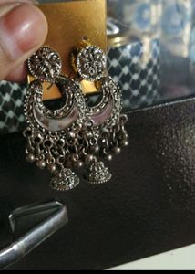 Women Oxidised Earring.