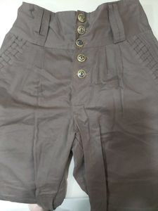 Womens One Fourth Cargo Pants