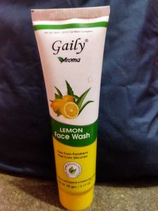 Gaily Aroma Lemon Face Wosh