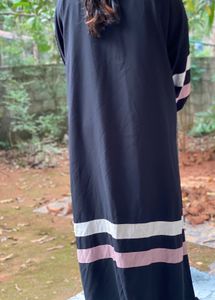 Elegant Stripe Abaya