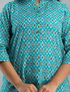 Stylish Blue Printed Tunic Top. used only one time