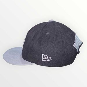 New Era Yankees Black &amp; Grey Snapback Cap