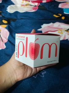 Plum E-luminence Cream