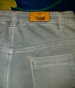 WOMEN STRAIGHT JEANS