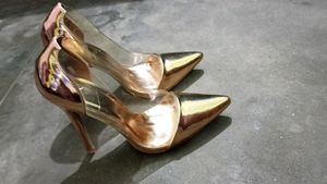 Rossi Gold Pumps
