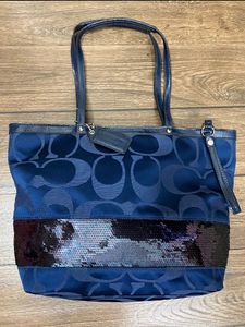 Coach Signature Shoulder Bag
