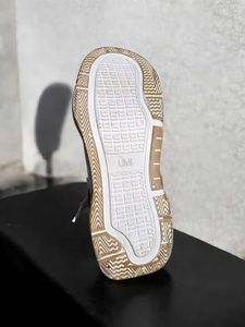 STYLISH SHOES FOR MAN