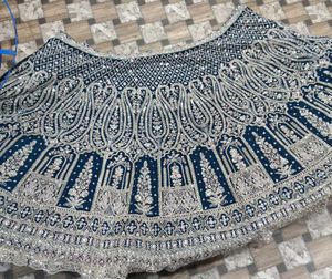 bridal lehanga choli sabyasachi