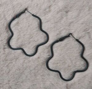 Black Star Hoops
