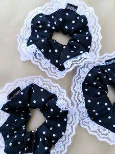 White Lace Scrunchies