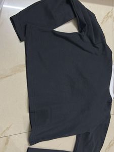 Full Sleeves Crop Top