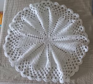 White Round Share Thalposh