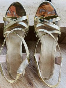 Golden Princess Heels