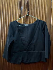 Black crop top