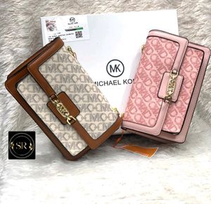 MK HEATHER CROSSBODY SLING WITH BOX