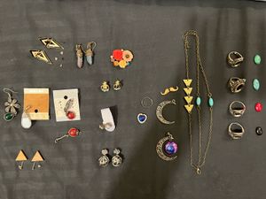 Set Of Broken And Old Jewellery Accessories