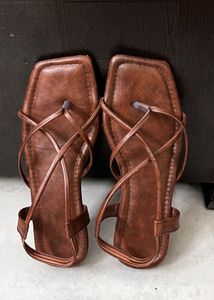 Brown Flat