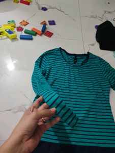 Max Striped Long Sleeve Top