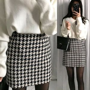 Houndstooth Mini Skirt
