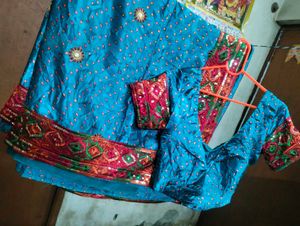 Combo Badhni Silk Sarees And Blouse.