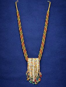 TRADITIONAL MULTICOLOR BEADED NECKLACE