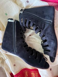Jade Tie Up Women Flats