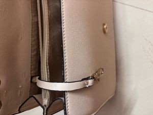 “Van Heusen” Handbag 👜
