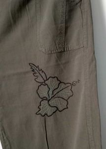 Floral Embroidered Capri Pants