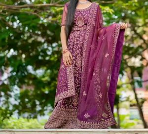 Skirt And Duppatta