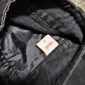 Black Straight Jeans