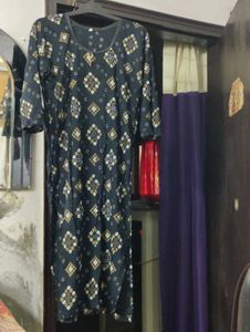 Black &amp; Gold Printed Kurti