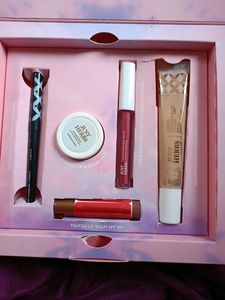 Seal Packed (Just Herbs Beauty Essential Kit)