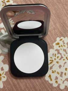 MAKE UP FOR EVER Compact