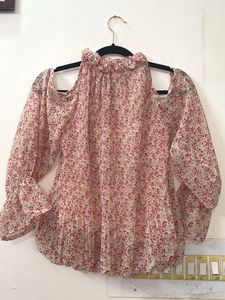 Floral Cold Shoulder Top