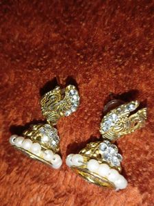 Elegant Earrings Set