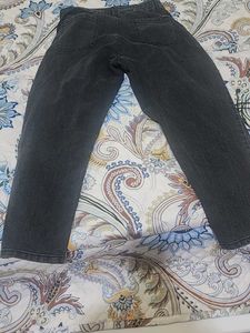 Jeans..mom Fit High Waist Jeans..price Drop