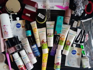 MYSTERY SKINCARE- ANY 4 WITH FREEBIES ❤️