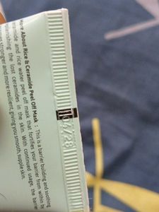 B1G1 KOREAN PEEL OFF FACE MASK